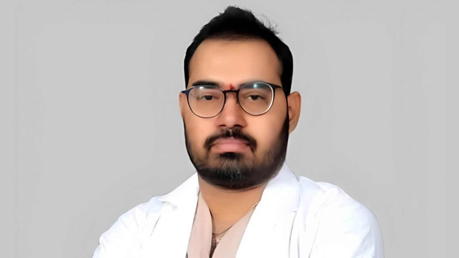 Goglo Clinic sets world record with 11,000-graft transplant