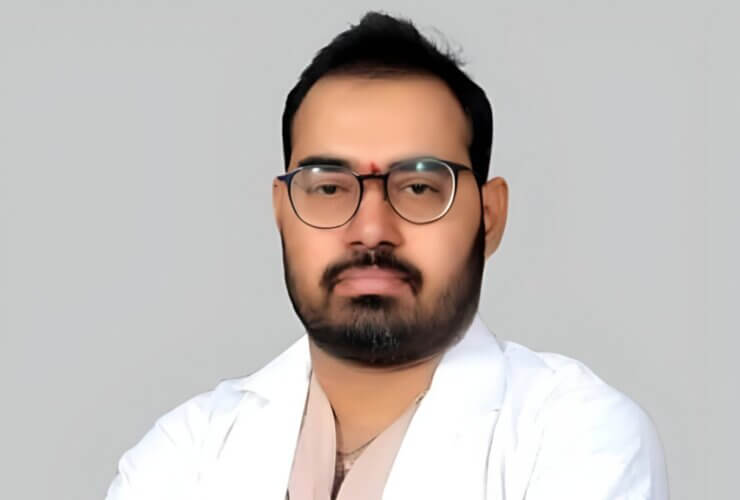 Goglo Clinic sets world record with 11,000-graft transplant