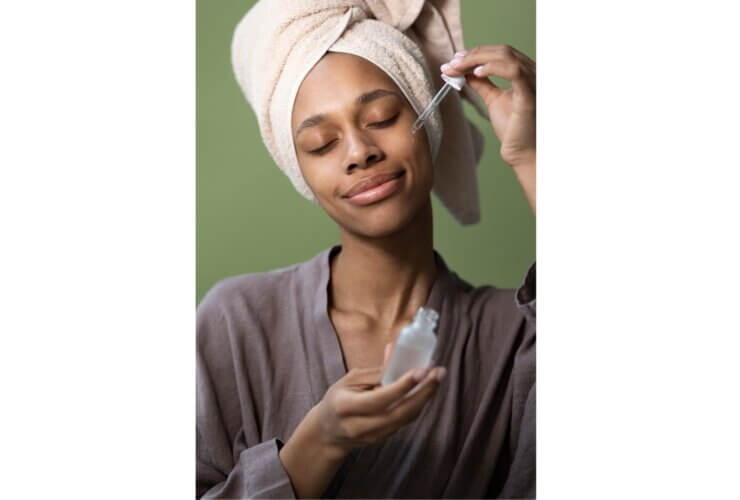 Peptide skincare set for mainstream growth