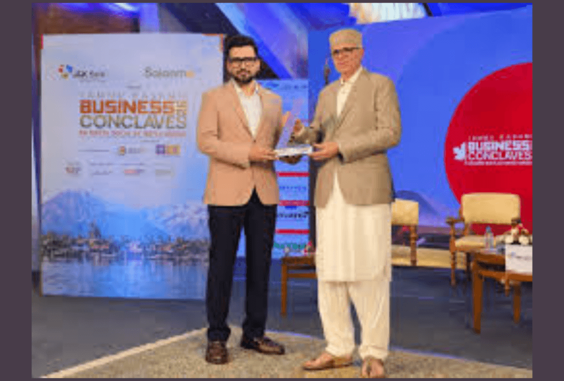 Dr Mir Shahnawaz wins best dermatologist award